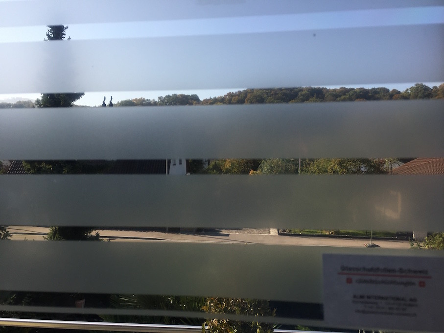 Stratos: Mattierte , horizontale Linien 35mm, 10mm transparent – Bild 2